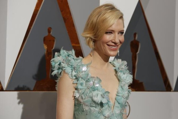 cate-blanchett-debuted-new-short-bob-88th-academy-awards